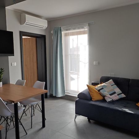 Boutique Rooms By Petric Winery Dobravlje Kültér fotó