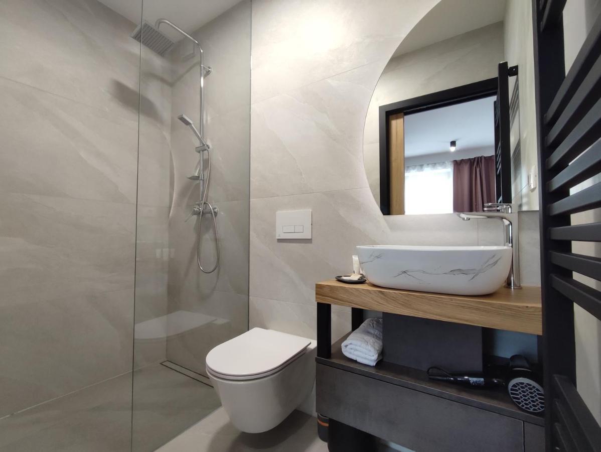 Boutique Rooms By Petric Winery Dobravlje Kültér fotó