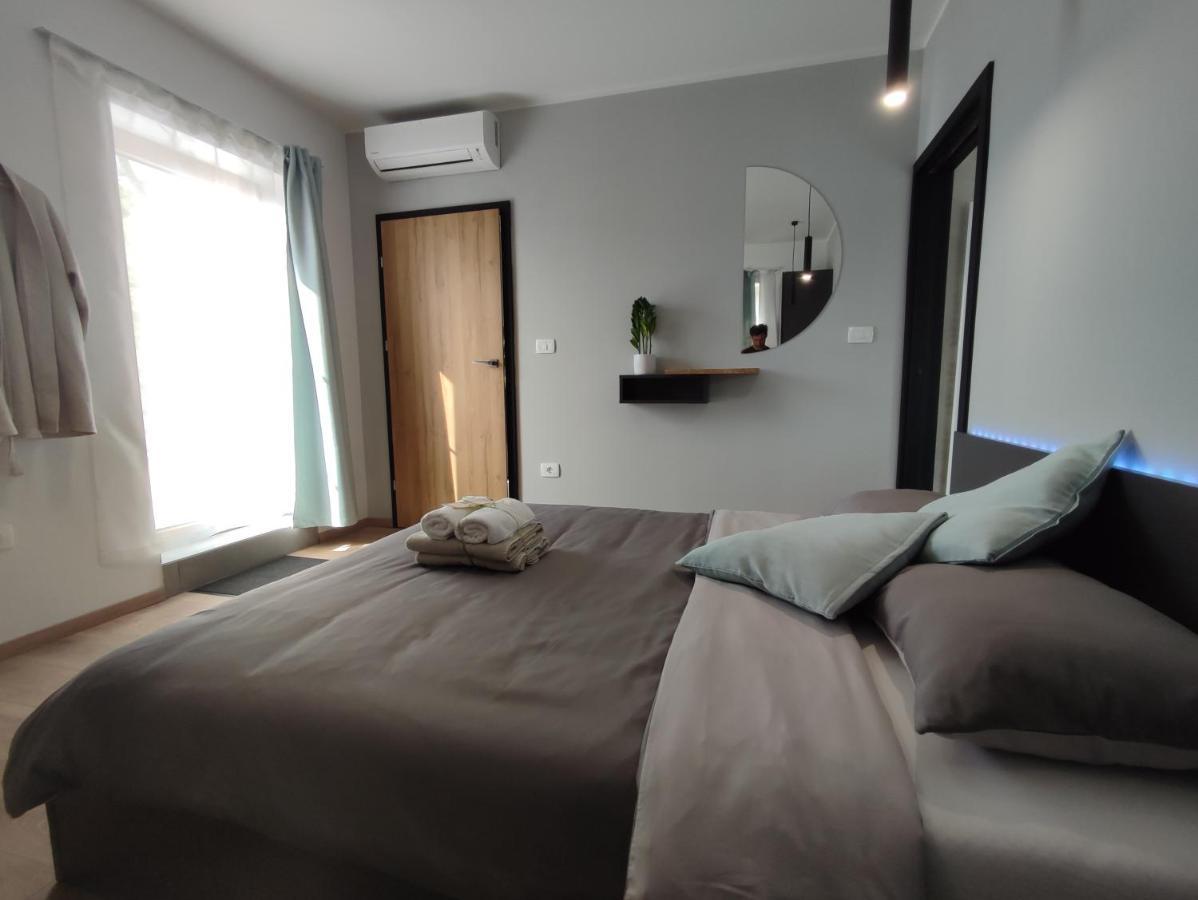 Boutique Rooms By Petric Winery Dobravlje Kültér fotó